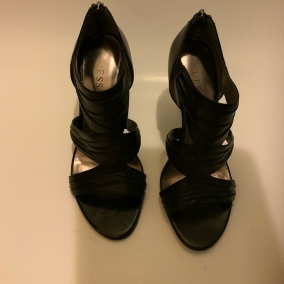 Guess Heels - Picture 4 of 7